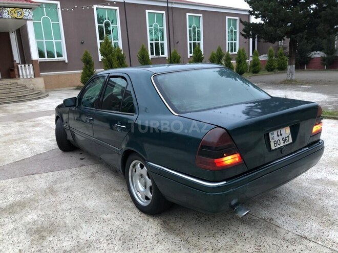 Mercedes C 220 1995, 225,000 km - 2.2 l - Masallı