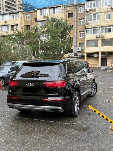 Audi Q7 2017, 81,000 km - 2.0 l - Bakı