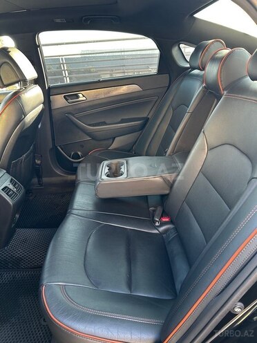 Hyundai Sonata-8