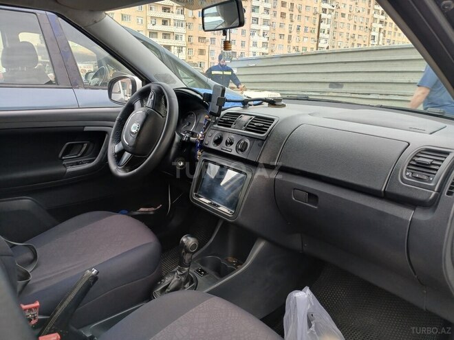 Skoda Fabia 2012, 378,000 km - 1.6 l - Bakı