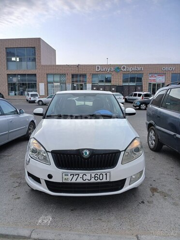 Skoda Fabia 2012, 378,000 km - 1.6 l - Bakı