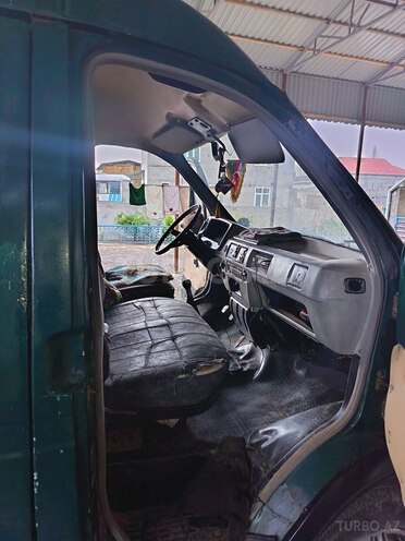 GAZ 2705 1999, 200,000 km - 2.7 l - İmişli