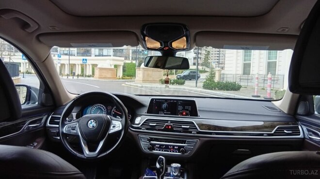 BMW 740 2018, 141,000 km - 3.0 l - Bakı
