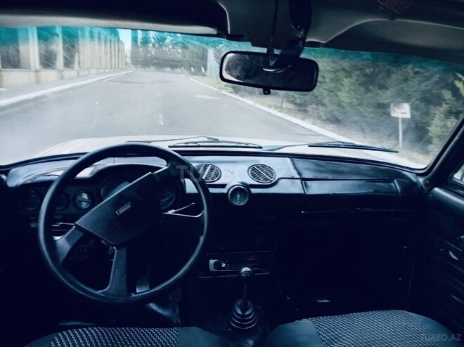 LADA (VAZ) 2106 1987, 111,000 km - 1.6 l - Qazax