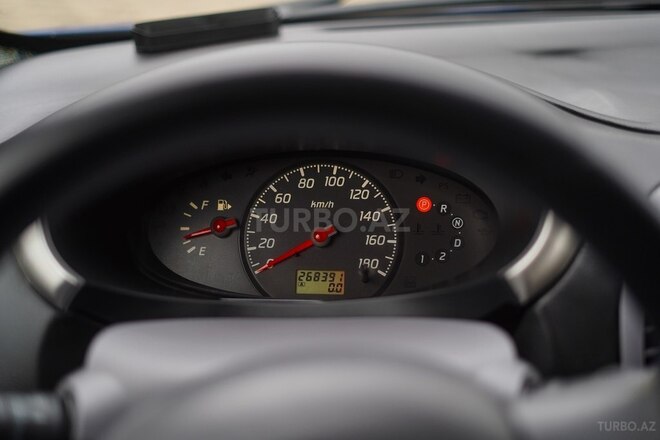 Nissan March 2003, 268,000 km - 1.4 l - Bakı