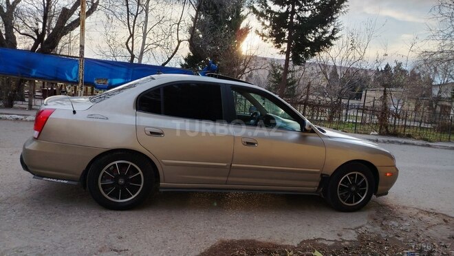 Hyundai Elantra 2001, 299,000 km - 2.0 l - Sumqayıt