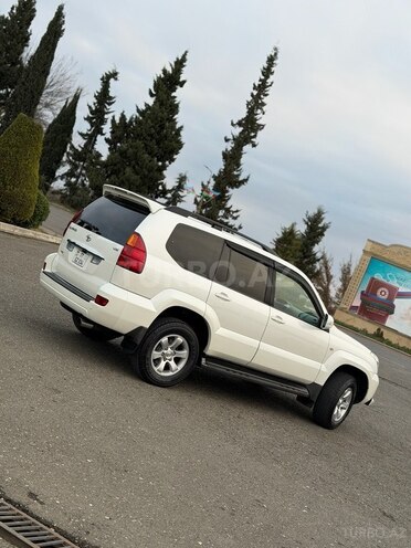 Toyota Land Cruiser Prado-9