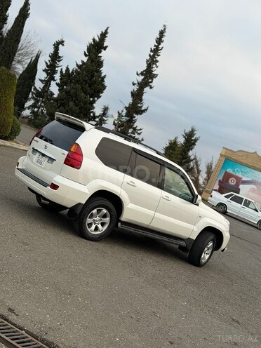 Toyota Land Cruiser Prado-10