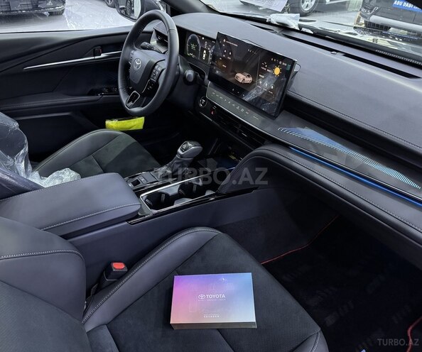Toyota Camry-11