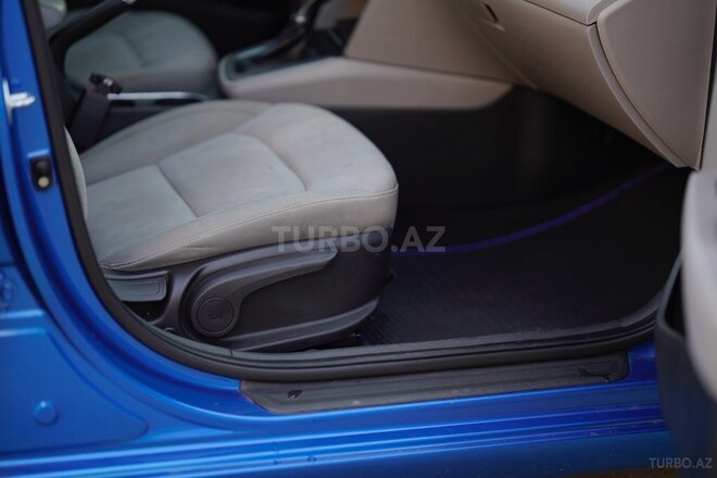 Hyundai Elantra 2016, 209,215 km - 2.0 l - Bakı
