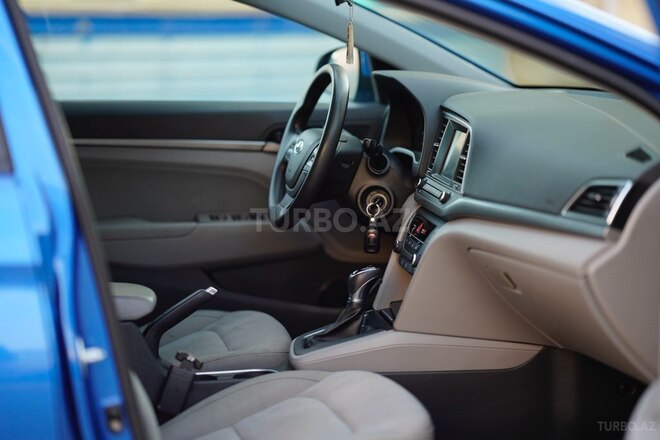 Hyundai Elantra 2016, 209,215 km - 2.0 l - Bakı
