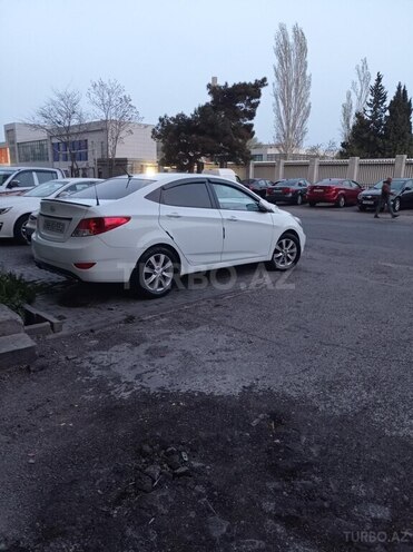 Hyundai Accent 2011, 303,123 km - 1.6 l - Mingəçevir