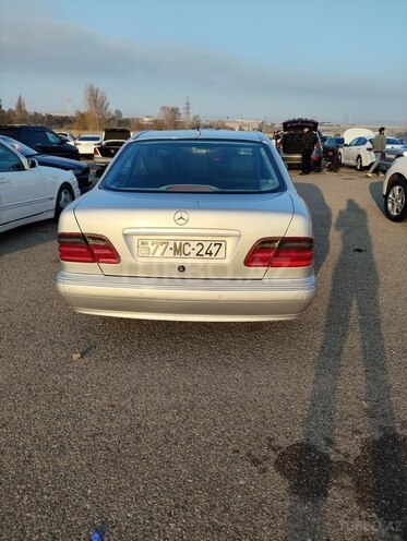 Mercedes E 240 2000, 240,000 km - 2.6 l - Bakı