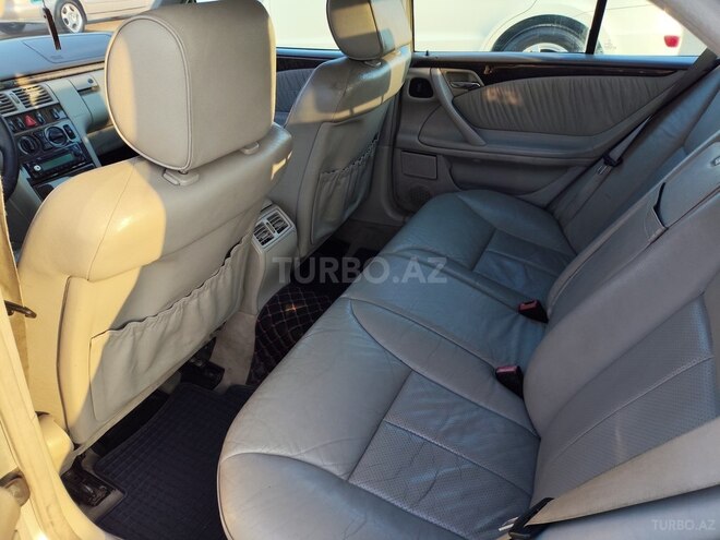 Mercedes E 240 2000, 240,000 km - 2.6 l - Bakı