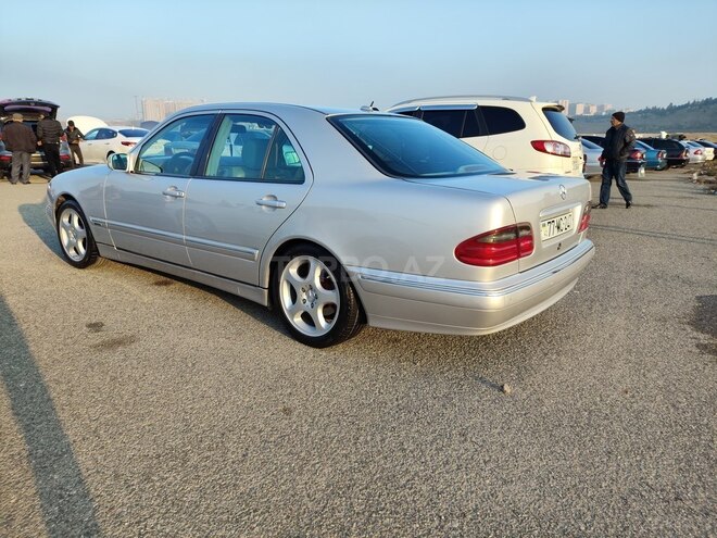 Mercedes E 240 2000, 240,000 km - 2.6 l - Bakı
