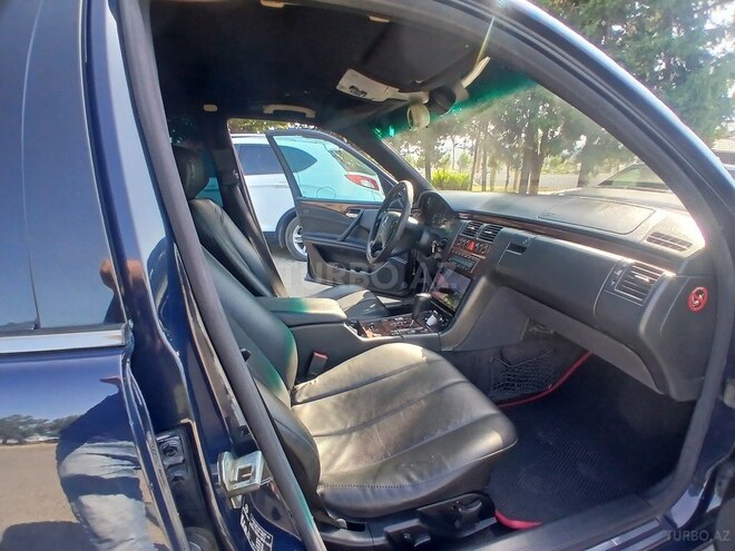 Mercedes E 220 2000, 500,300 km - 2.2 l - Astara