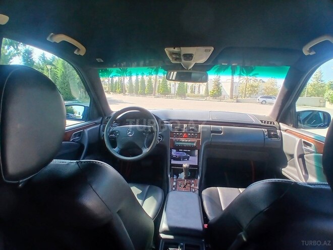 Mercedes E 220 2000, 500,300 km - 2.2 l - Astara