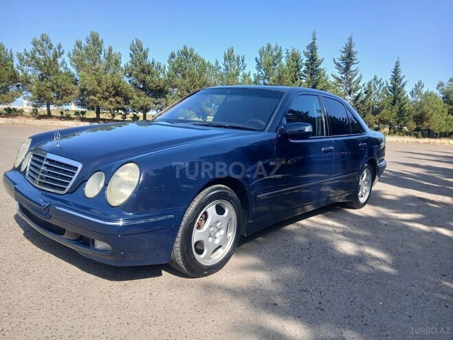 Mercedes E 220 2000, 500,300 km - 2.2 l - Astara