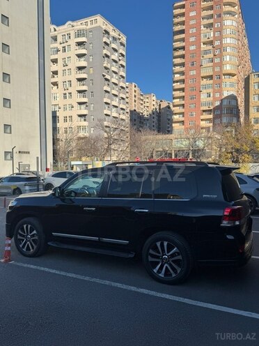 Toyota Land Cruiser 2019, 92,000 km - 4.6 l - Bakı