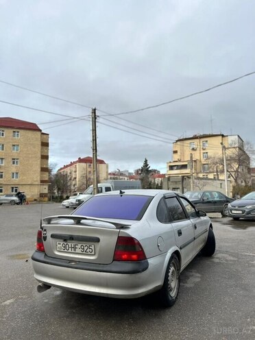 Opel Vectra 1996, 265,000 km - 1.6 l - Sumqayıt