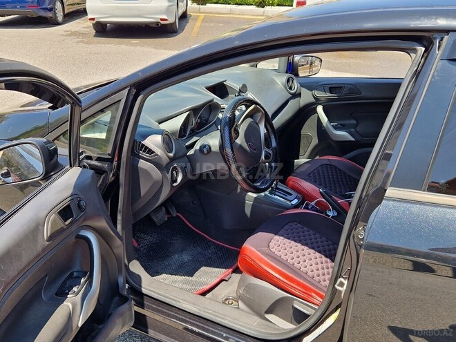 Ford Fiesta 2012, 192,000 km - 1.6 l - Bakı