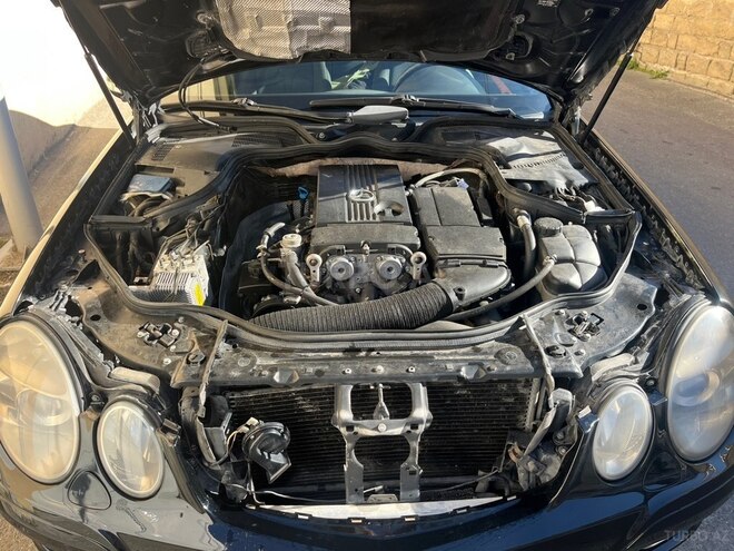 Mercedes E 200 2006, 273,000 km - 1.8 l - Bakı
