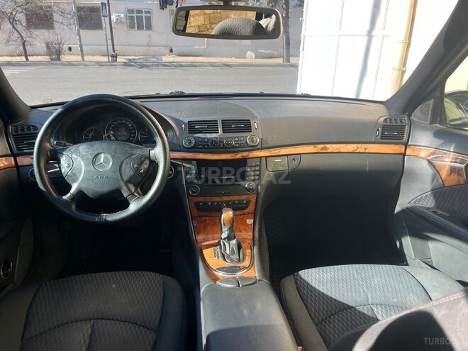 Mercedes E 200 2006, 273,000 km - 1.8 l - Bakı