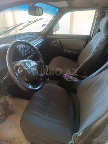 GAZ 31105 2004, 98,000 km - 2.5 l - Hacıqabul