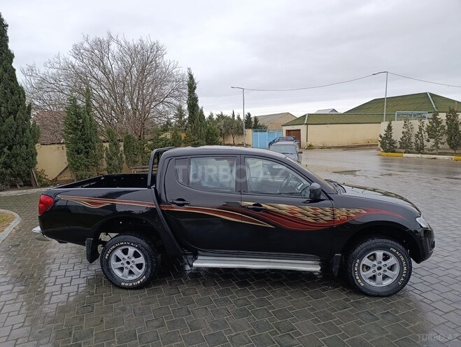 Mitsubishi L200 2008, 400,000 km - 2.5 l - Bakı