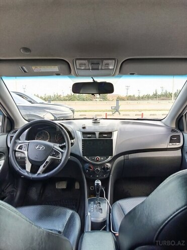Hyundai Accent 2014, 230,000 km - 1.4 л - Bakı