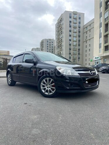 Opel Astra 2009, 285,000 km - 1.4 l - Bakı