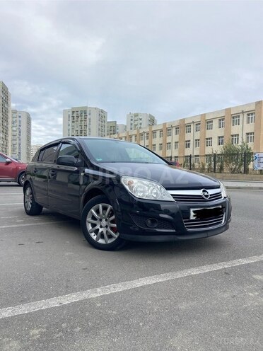 Opel Astra 2009, 285,000 km - 1.4 l - Bakı