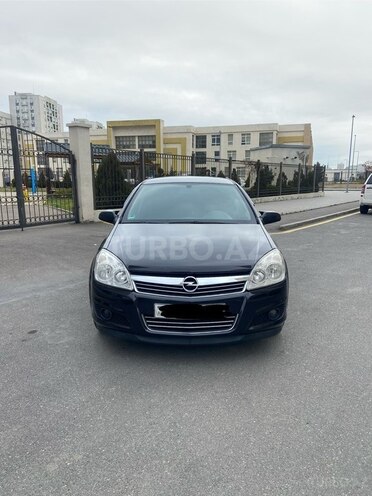 Opel Astra 2009, 285,000 km - 1.4 l - Bakı