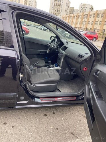 Opel Astra 2009, 285,000 km - 1.4 l - Bakı