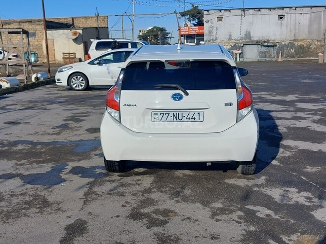Toyota Aqua 2016, 270,000 km - 1.5 l - Bakı