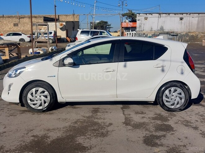 Toyota Aqua 2016, 270,000 km - 1.5 l - Bakı