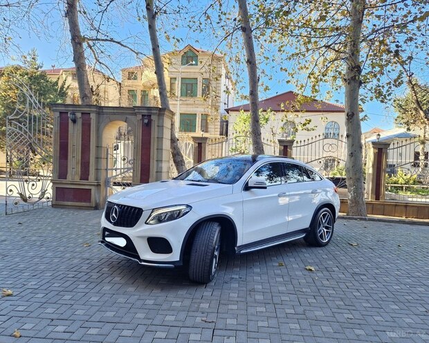 Mercedes GLE 350 4MATIC 2017, 94,000 km - 3.0 l - Bakı