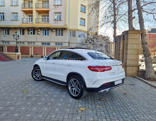 Mercedes GLE 350 4MATIC 2017, 94,000 km - 3.0 l - Bakı