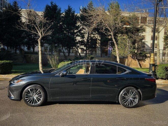 Lexus ES 300h 2023, 12,000 km - 2.5 l - Bakı