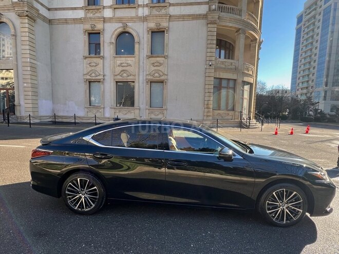 Lexus ES 300h 2023, 12,000 km - 2.5 l - Bakı