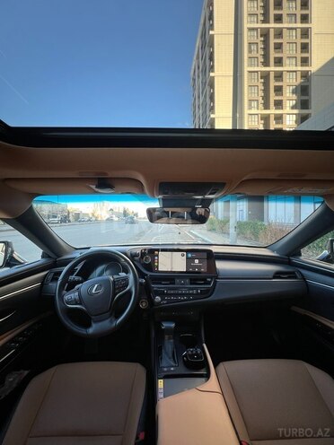 Lexus ES 300h 2023, 12,000 km - 2.5 l - Bakı