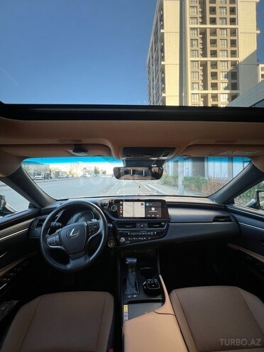 Lexus ES 300h 2023, 12,000 km - 2.5 l - Bakı