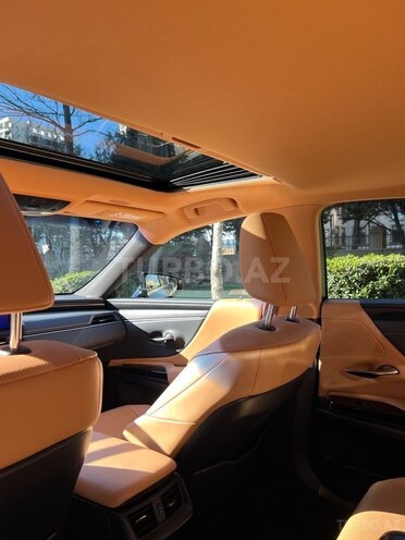 Lexus ES 300h 2023, 12,000 km - 2.5 l - Bakı