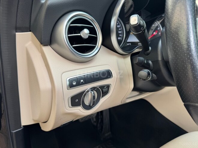Mercedes C 300 4MATIC 2018, 35,300 km - 2.0 l - Bakı