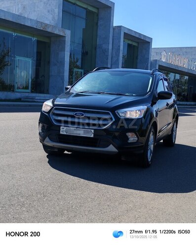 Ford Escape 2018, 261,000 km - 1.5 l - Bakı