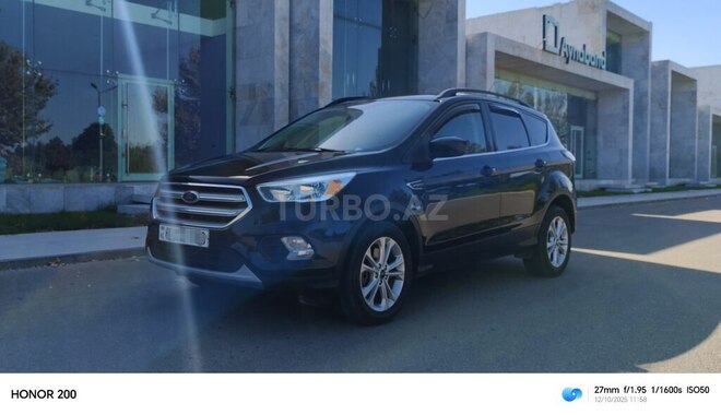 Ford Escape 2018, 261,000 km - 1.5 l - Bakı