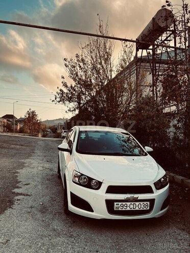 Chevrolet Aveo-4
