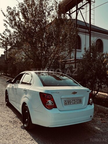 Chevrolet Aveo-6