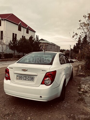 Chevrolet Aveo-7