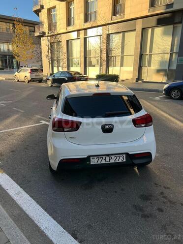 Kia Rio 2018, 120,000 km - 1.6 l - Bakı